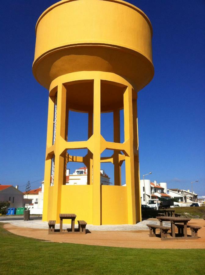 Peniche Surf Lodge 2 ภายนอก รูปภาพ